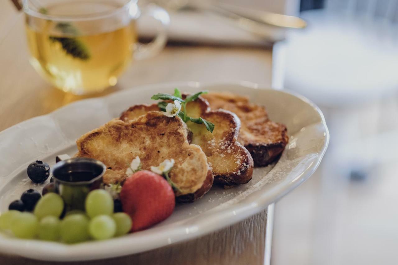 Český Krumlov Monastery Garden Bistro & Rooms المظهر الخارجي الصورة